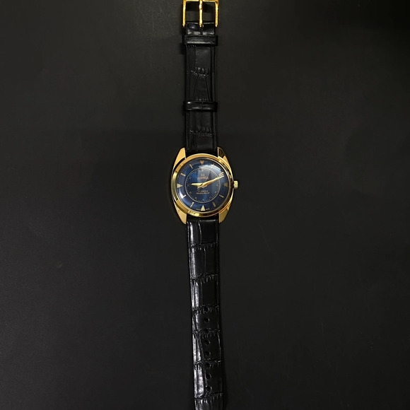 Vintage 1980 Roamer Manual Mens Gold Watch W/Leather Strap & Blue accents - Picture 7 of 7